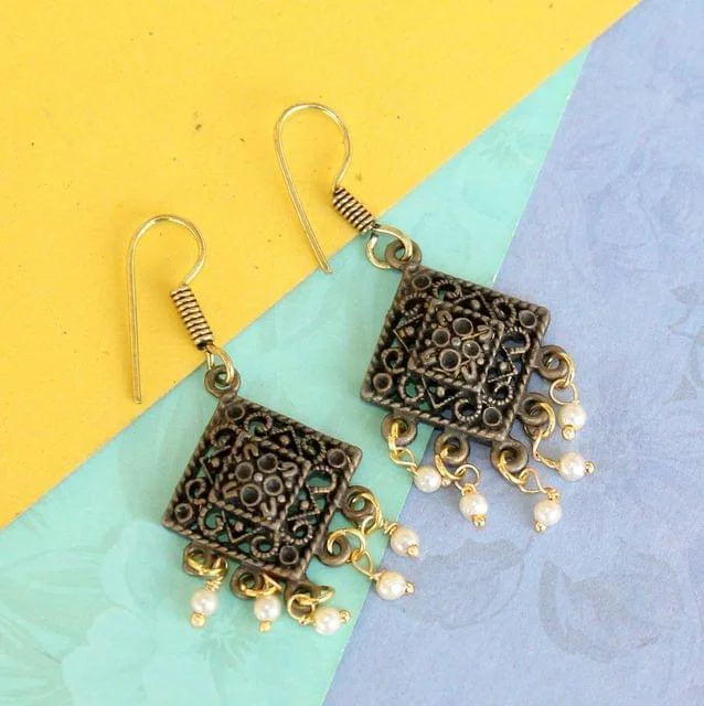 Silver and gemstone earrings for unique designs -Aarambh Antique Earring