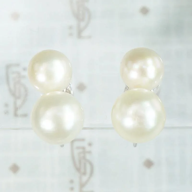 Luxury earrings with colored stones for opulent looks -Elegant Vintage Pearl Earrings in White Gold