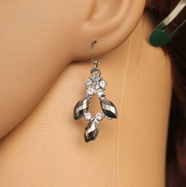 Modern gold earrings for sleek outfits -Fashion Earring For Girls Silver